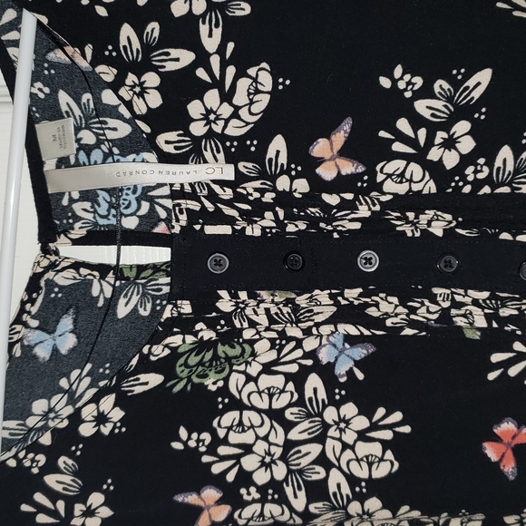 Cute loose sleeveless blouse - Picture 3 of 4